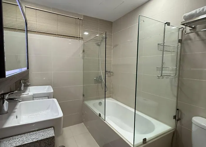 Pensión Luxury Executive 3 Bedroom Uptown Parksuites Tower 1 Manila