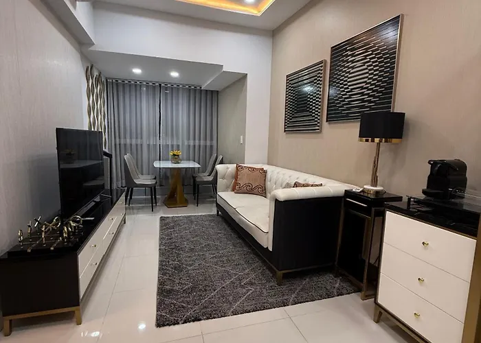 Luxury Executive 3 Bedroom Uptown Parksuites Tower 1 *